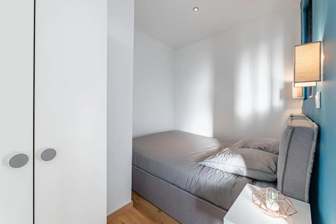 Appartement Logement entier T1bis, 4personnes, climatisé,calme à Toulon France