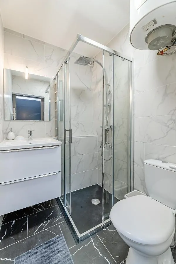 Logement Entier T1Bis, 4Personnes, Climatise,Calme Apartment Toulon France